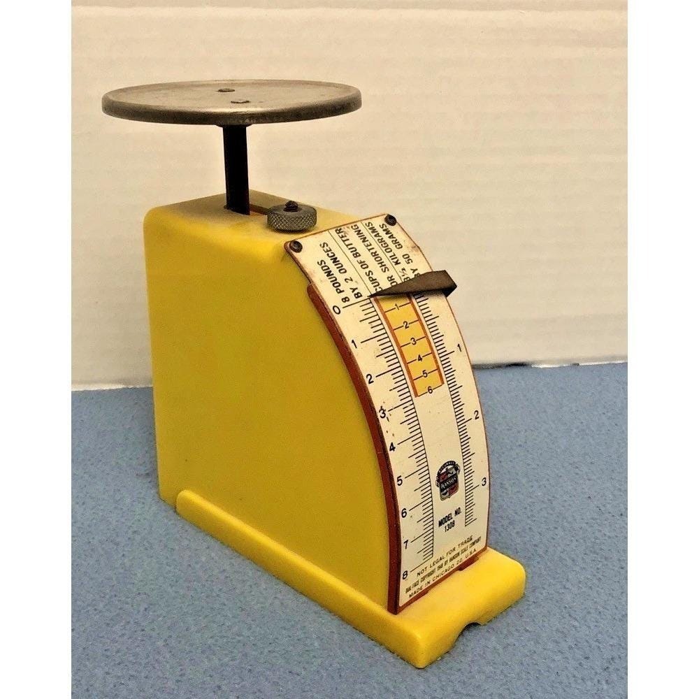 Vintage‎ HANSON 8lb Scale Model 1308 Copyright 1948 Made in USA - Yellow Plastic